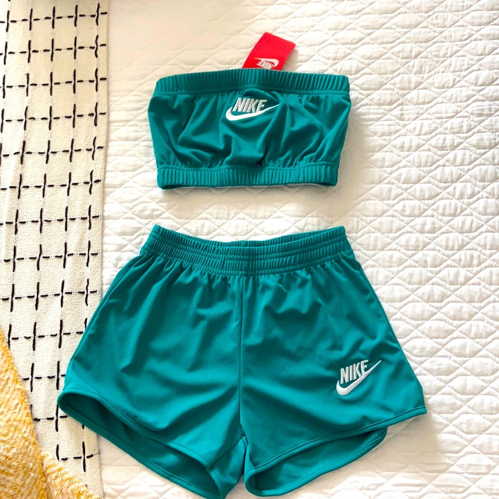 Nike two piece strapless short set